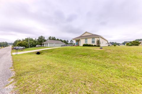 19190 Crestwick St, Saucier, MS 39574 photo 6