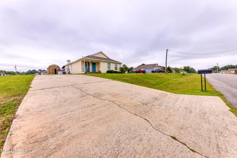19190 Crestwick St, Saucier, MS 39574 photo 5
