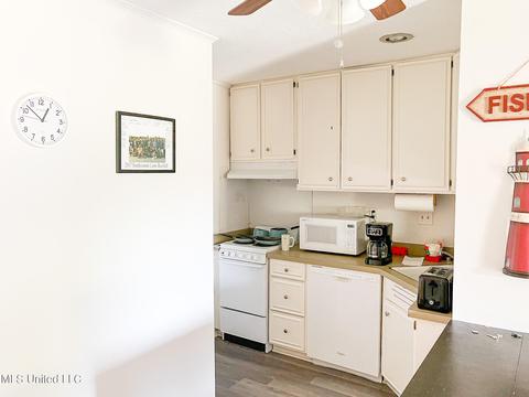 231 Lakeside Villa #E, Diamondhead, MS 39525 photo 5