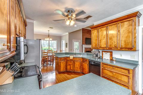 210 Mandarin Dr, Brandon, MS 39047 photo 5