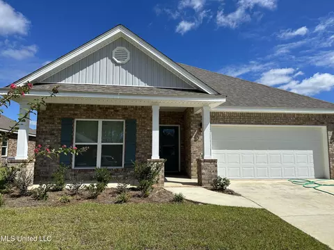 5351 Leeds Ln, Biloxi, MS 39532