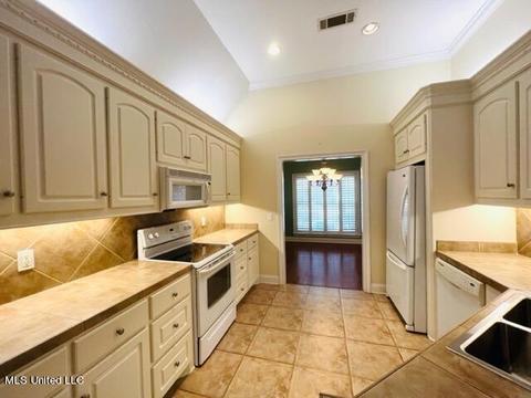 205 E Towne Dr, Brandon, MS 39042 photo 10