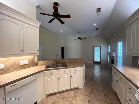 205 E Towne Dr, Brandon, MS 39042 photo 12