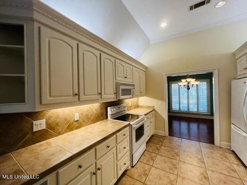 205 E Towne Dr, Brandon, MS 39042 photo 11