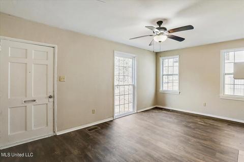 4822 Maplewood Dr, Jackson, MS 39206 photo 9