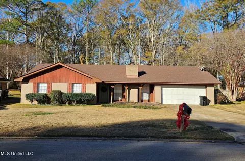 55 Fern Valley Rd, Brandon, MS 39042