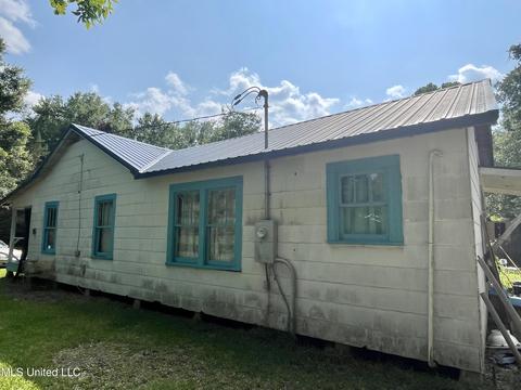 3913 Wembley Ave, Moss Point, MS 39563 photo 4