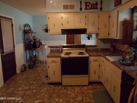 4821 S Big Horn Dr, Nesbit, MS 38651 photo 7
