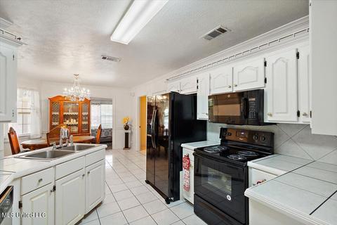 327 Mallory Dr, Byram, MS 39272 photo 10