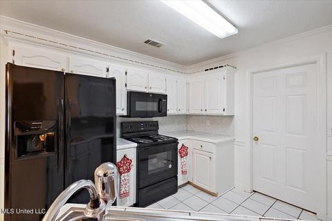 327 Mallory Dr, Byram, MS 39272 photo 11