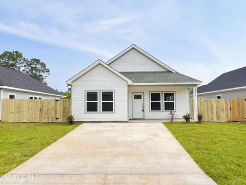 14977 Dillon Street St, Vancleave, MS 39565