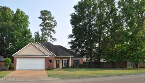 439 Old Town Cir, Brandon, MS 39042 photo 3