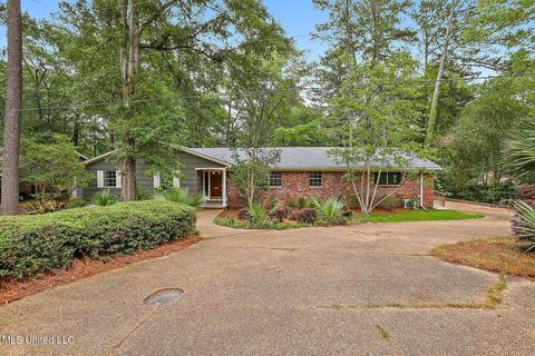 4616 Hickory Ridge Rd, Jackson, MS 39211