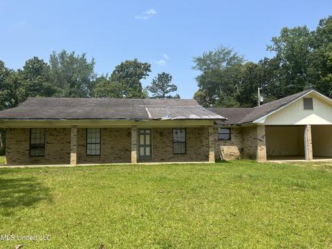 46 Heddie Ben Rd, New Hebron, MS 39140