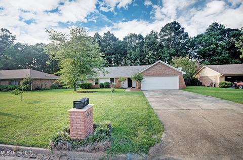 546 Bradford Drive Dr, Brandon, MS 39047