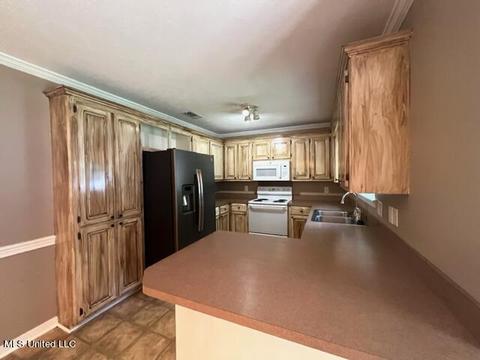 704 Tatum Dr, Florence, MS 39073 photo 9