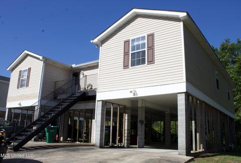 931 Parkview Pl, Gulfport, MS 39507