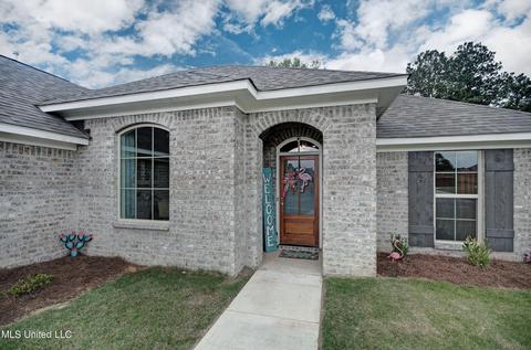 110 Rotherfield Pl, Canton, MS 39046 photo 3