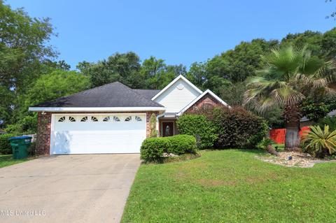 12470 Crystal Well Ct, Gulfport, MS 39503