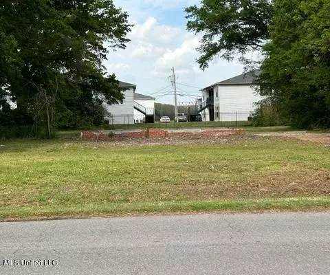 606 N Bayou Ave, Cleveland, MS 38732