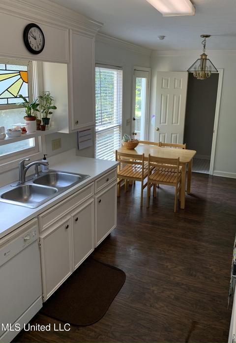 1440 Poplar Blvd #A, Jackson, MS 39202 photo 8