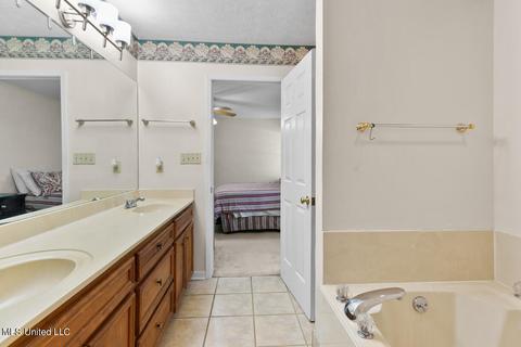 1867 Jayroe Dr, Byram, MS 39272 photo 11