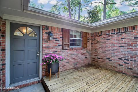 300 Bay Rd, Brandon, MS 39047 photo 4
