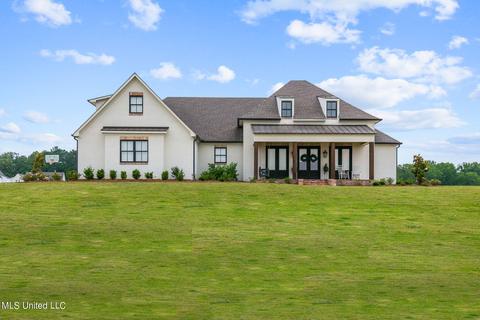 922 Mulberry Dr, Brandon, MS 39047