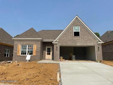 5848 Thomas St, Horn Lake, MS 38637