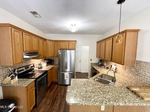 5902 Blocker St, Olive Branch, MS 38654 photo 5