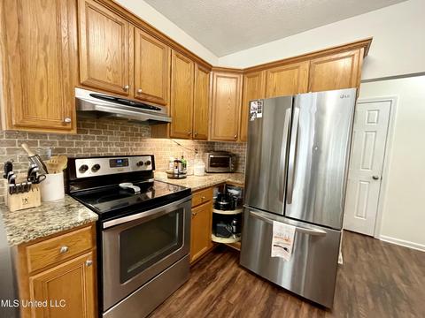 5902 Blocker St, Olive Branch, MS 38654 photo 8