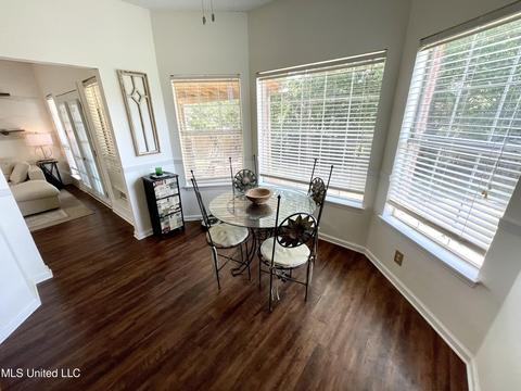 5902 Blocker St, Olive Branch, MS 38654 photo 9