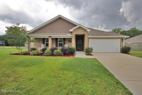 9125 Bellewood Dr, Biloxi, MS 39532