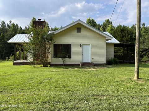 318 J Smith Rd, Mount Olive, MS 39119 photo 4