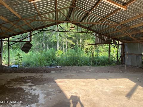 318 J Smith Rd, Mount Olive, MS 39119 photo 25