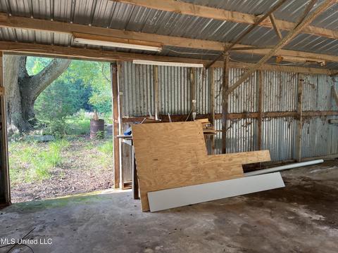 318 J Smith Rd, Mount Olive, MS 39119 photo 26