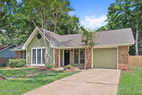 12440 Red Fox Dr, Gulfport, MS 39503
