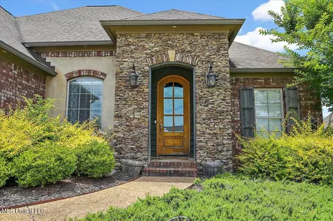 222 Emerald Cir, Brandon, MS 39047 photo 4