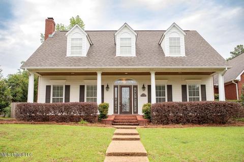 313 Thorngate Dr, Brandon, MS 39042