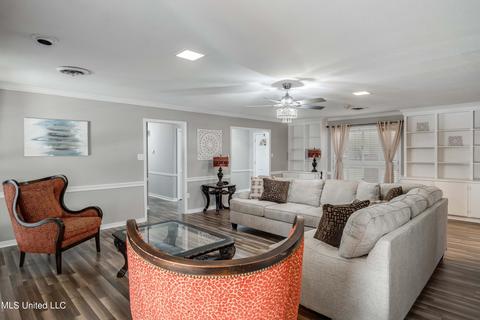 5426 Marblehead Dr, Jackson, MS 39211 photo 13