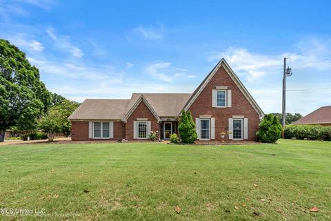 4040 Pinehurst Blvd, Southaven, MS 38672