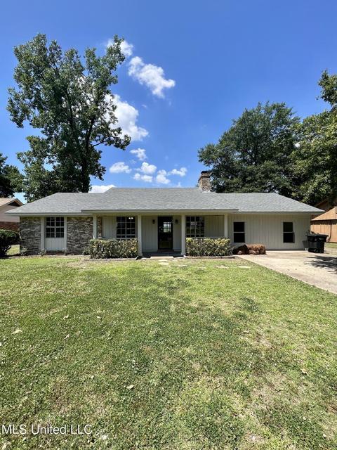 2481 Whip Poor Will Dr, Greenville, MS 38701