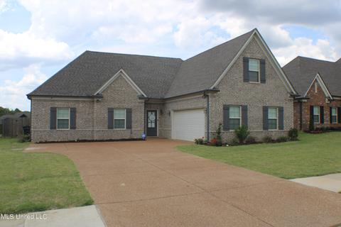 1067 Peggy Cv, Hernando, MS 38632 photo 2