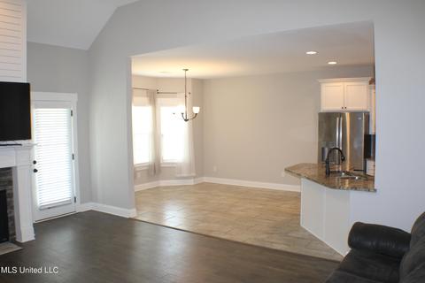 1067 Peggy Cv, Hernando, MS 38632 photo 9