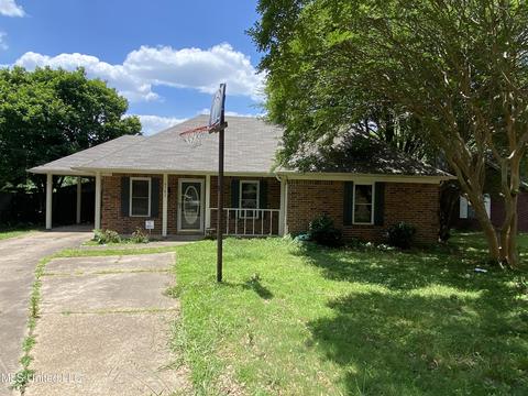 6783 Ashland Dr, Olive Branch, MS 38654