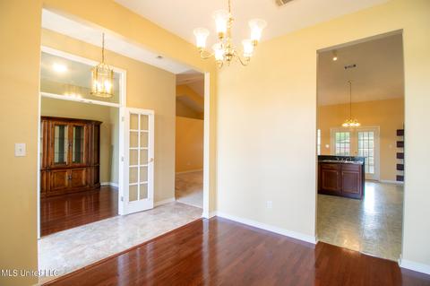 3086 Wayne Dr, D'iberville, MS 39540 photo 2