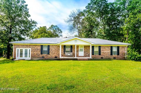 3102 Brushy Creek Rd, Lucedale, MS 39452