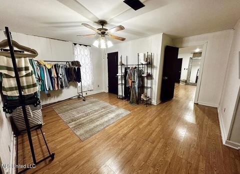 402 E Willow Dr, Braxton, MS 39044 photo 9