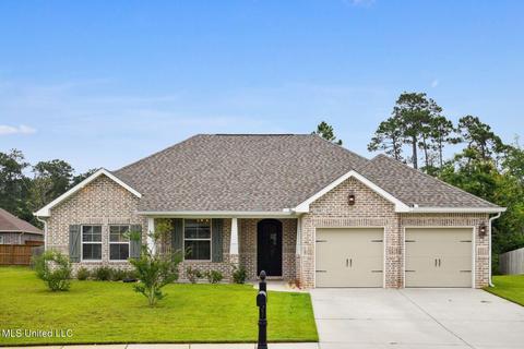 5867 Windmill St, Ocean Springs, MS 39564