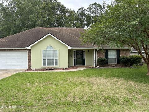 7369 Analii St, Diamondhead, MS 39525
